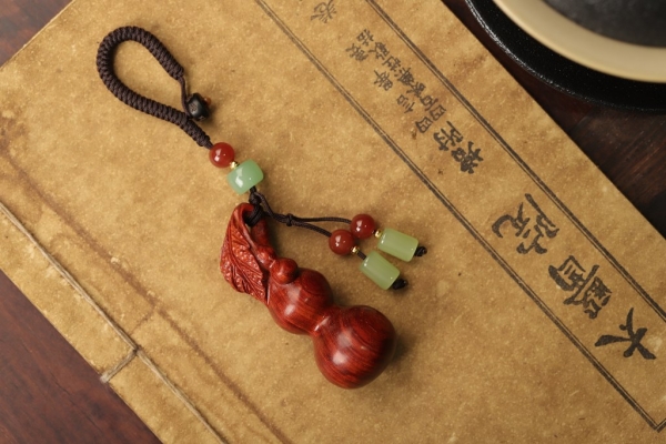 紫檀小葫芦手把件