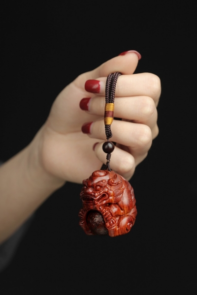 比丘紫檀手把件吊饰