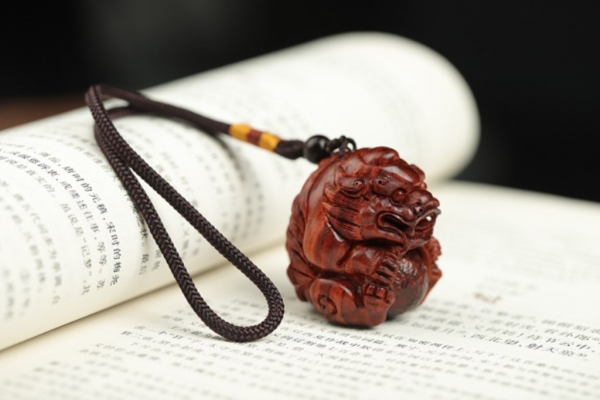 比丘紫檀手把件吊饰