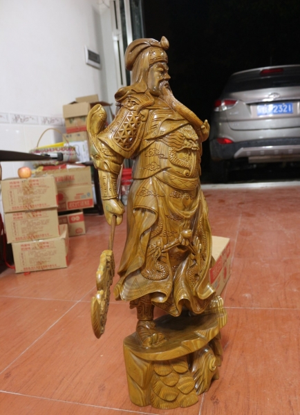 85公分绿檀木关公雕像供奉用关羽站像工艺品