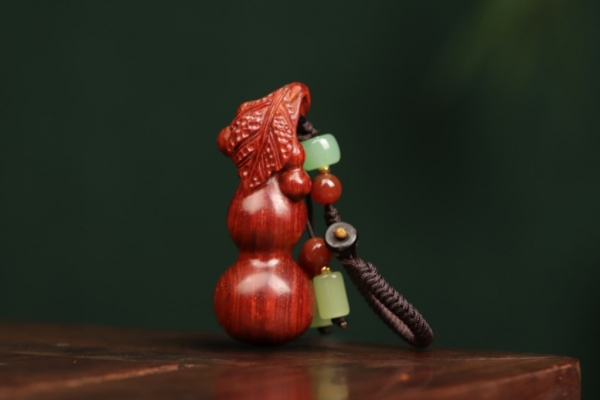 紫檀小葫芦手把件
