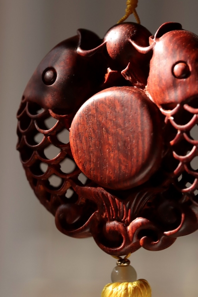 紫檀木双鱼挂饰